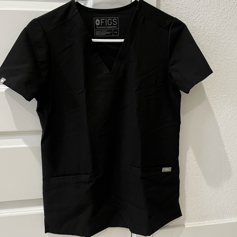 Figs CASMA Scrub Top - Black